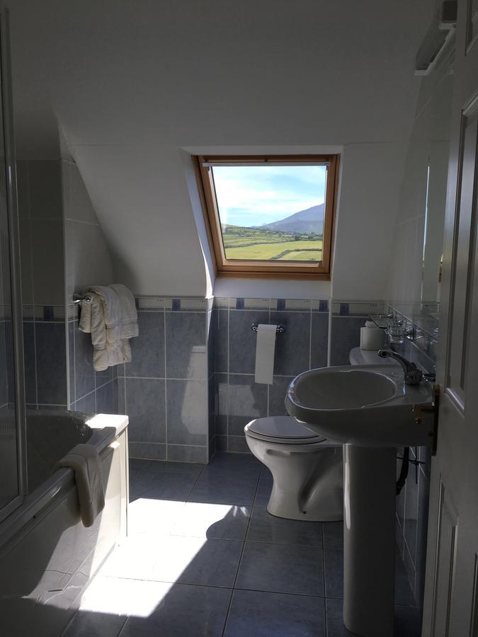 O'Connors Guesthouse Faha  Екстериор снимка